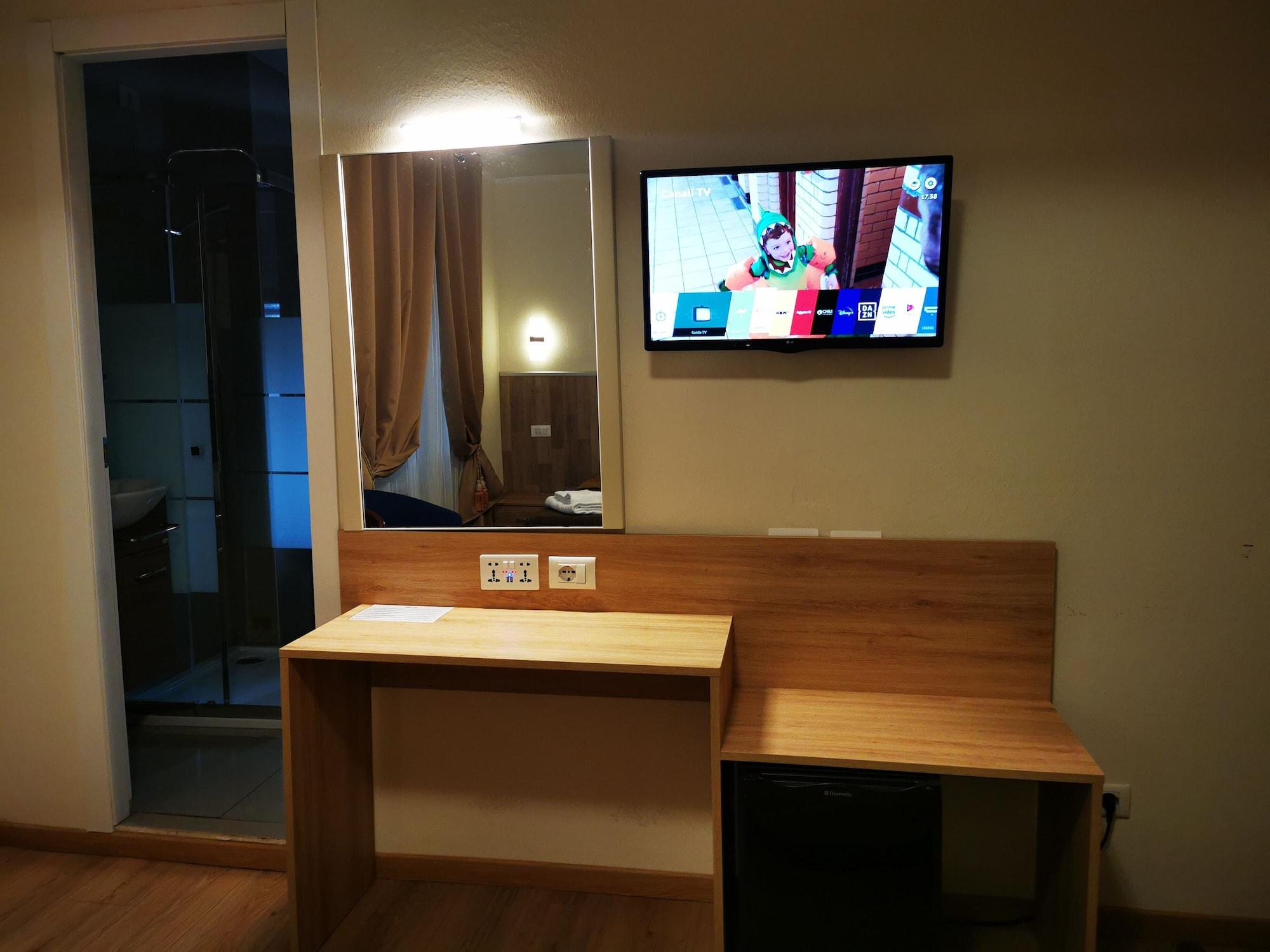 New Alexander Hotel Генуя Экстерьер фото