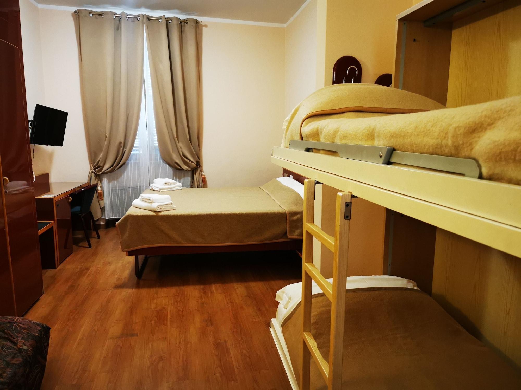 New Alexander Hotel Генуя Экстерьер фото