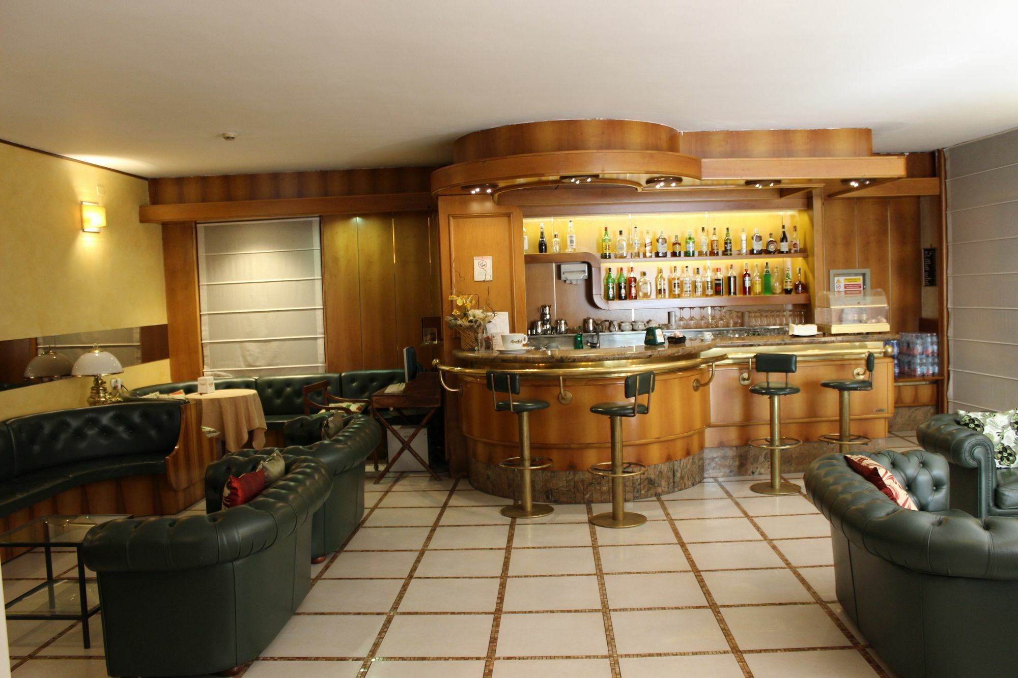 New Alexander Hotel Генуя Экстерьер фото