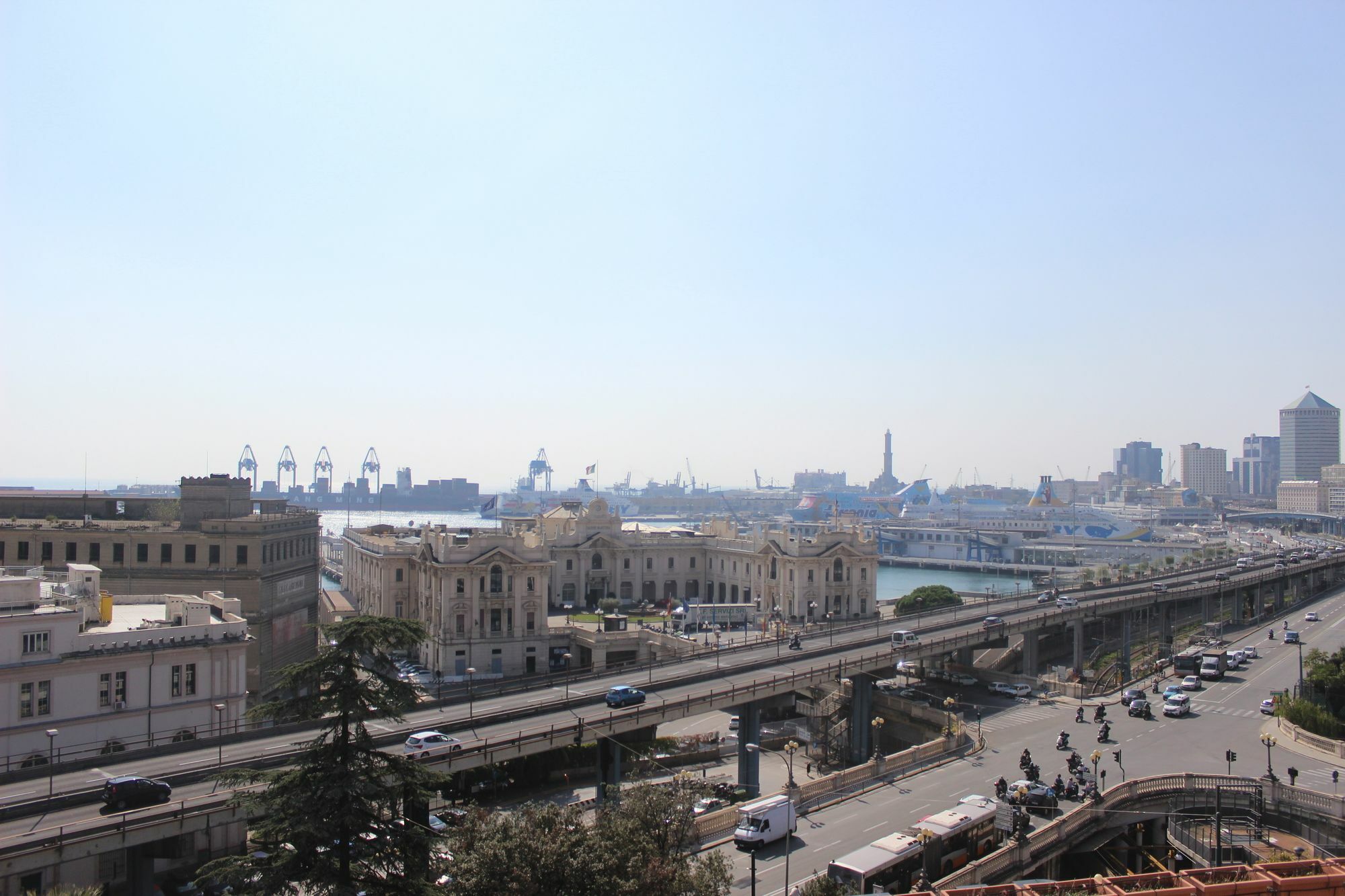 New Alexander Hotel Генуя Экстерьер фото